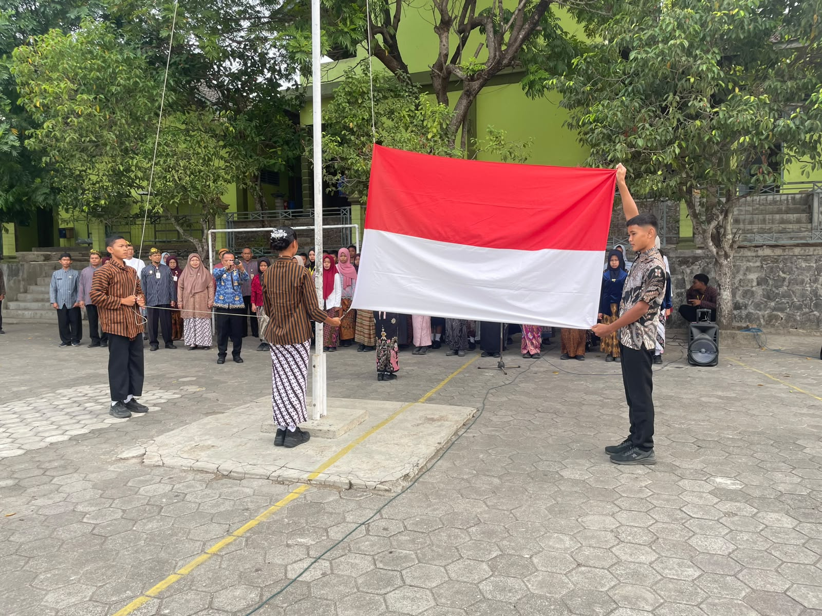 Upacara peringatan Sumpah Pemuda berlangsung khidmat, dilanjutkan lomba Pendidikan Pancasila