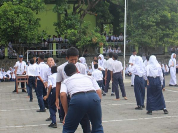 SMP Negeri 1 Baturetno Adakan Lomba Peringatan Hari Guru Nasional! Kelas Manakah Yang Berhasil Menaklukan Lomba Tersebut?